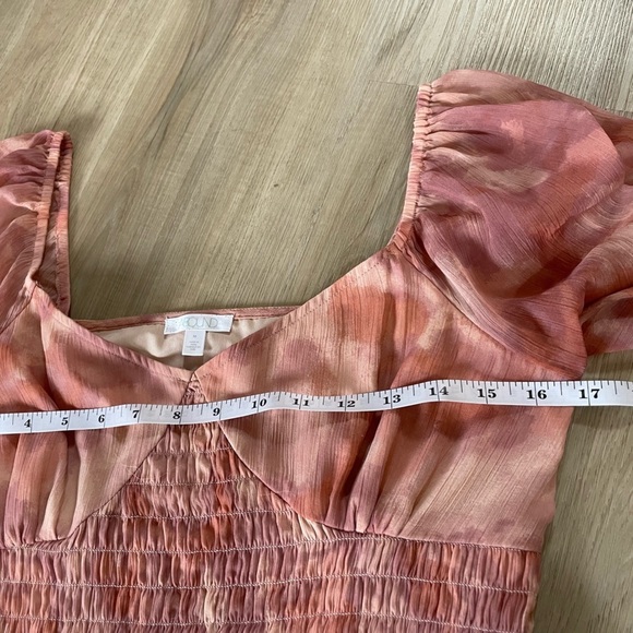 ABOUND Cute Pink Off the shoulder top with poof sleeves. Size M - Picture 6 of 7